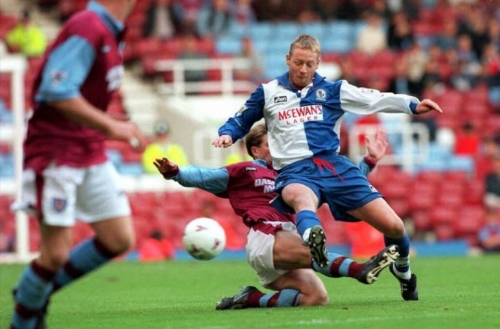 Pemain timnas Inggris David Batty [AFP]