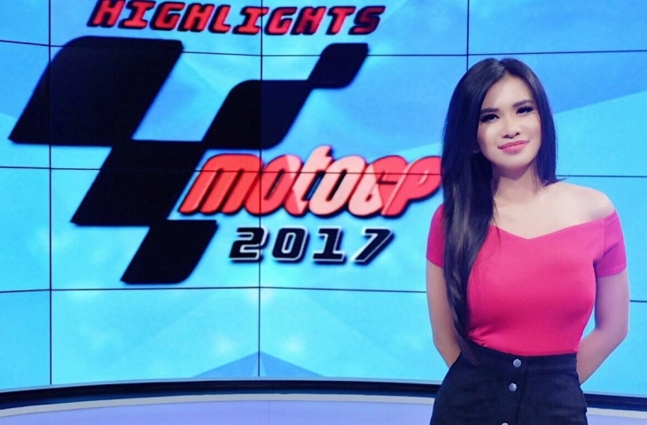 Maria Vania saat menjadi presenter di acara Moto GP.