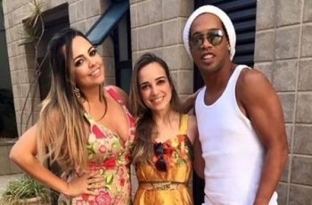 Termasuk Ronaldinho, Ini Pesepak Bola yang Kencani Bintang Film Porno