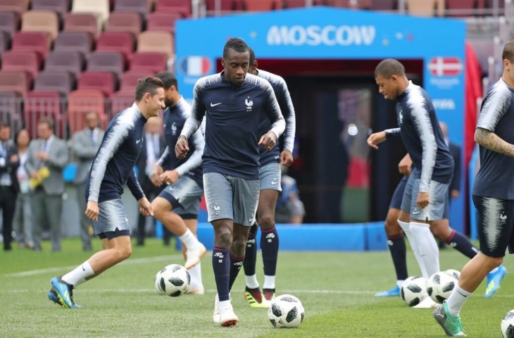 Blaise Matudi saat sesi latihan bersama skuat Prancis di Piala Dunia 2018.