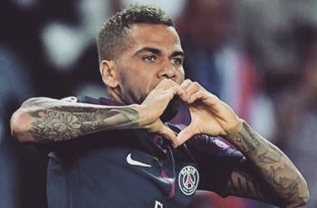 Ucapan Mengharukan Dani Alves usai Pulang Kampung ke Barcelona