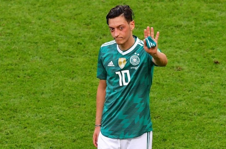 Ekspresi Mesut Ozil usai dikalahkan oleh Korea Selatan di Piala Dunia 2018 (Luis Acosta/AFP)