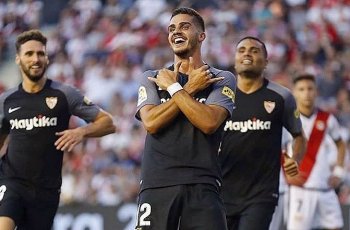 Tampil Cemerlang, Masa Depan Andre Silva di Sevilla Belum Jelas