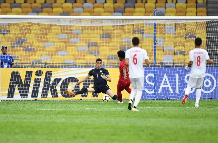 Pemain Timnas Indonesia U-16, Amiruddin Bagus Kahfi mencetak gol ke gawang Iran U-16 di Stadion Nasional Bukit Jalil, Kuala Lumpur Malaysia di Piala Asia U-16, Jumat, (21/9/2018) (AFC)