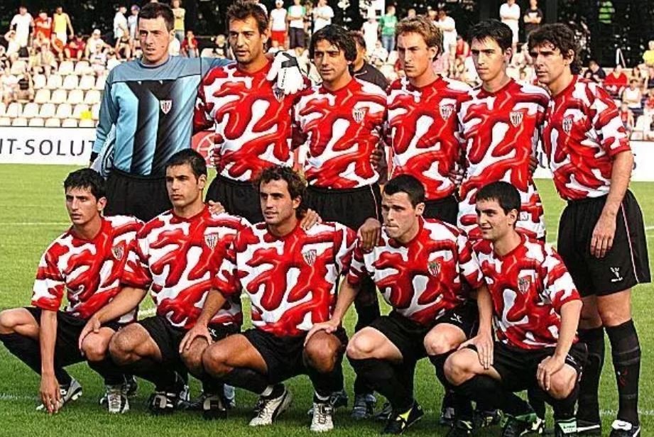 Jersey aneh Athletic Bilbao (Dok. The Sun)