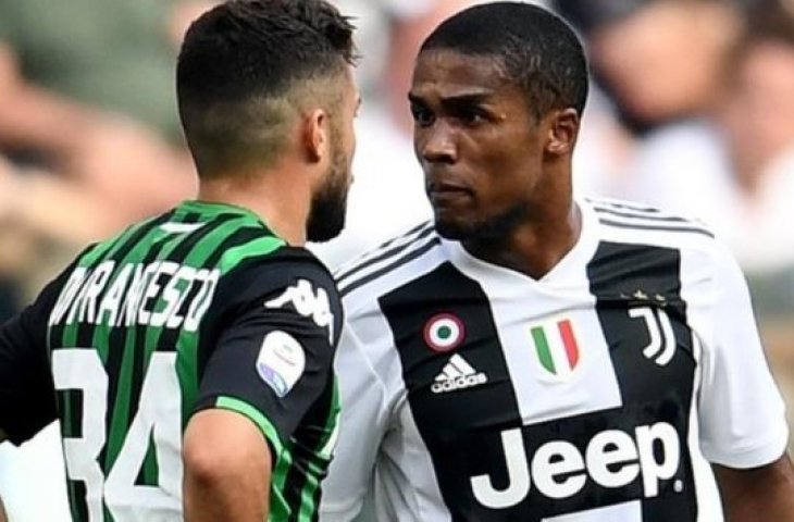 Pemain Juventus, Douglas Costa Meludahi Pemain Sassuolo, Federico Di Francesco