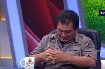 Teringat Anaknya, Ayah Haringga Sirla Menangis di Mata Najwa