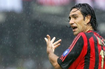 Nesta Terpaksa Tinggalkan Lazio Menuju Milan, Alasannya Miris