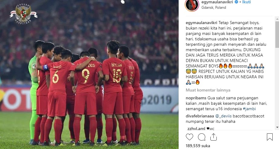 Egy Maulana Vikri memberikan dukungan kepada Timnas Indonesia U-16 seusai takluk dari Australia 2-3 di babak perempat final Piala Asia U-16 2018 yang dihelat di Stadion Bukit Jalil, Malaysia, Senin (1/10/2018). (@egymaulanavikri/Instagram)