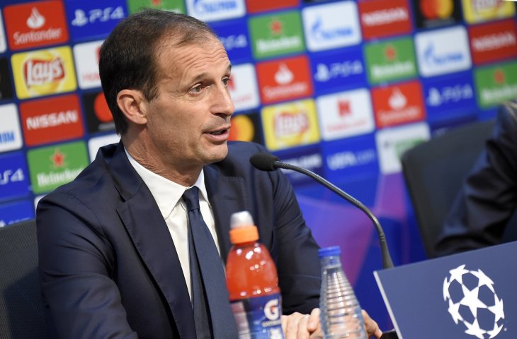 Pelatih Juventus, Massimiliano Allegri berbicara saat konferensi pers sebelum melawan Valencia (AFP)