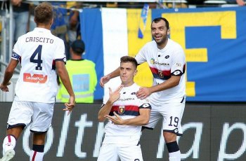 Direktur Genoa Tegaskan Krzysztof Piatek Tidak Dijual