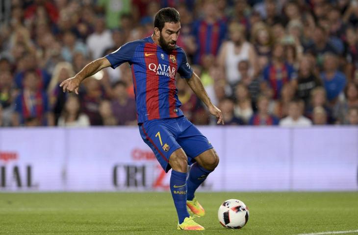 Pemain Barcelona Arda Turan (AFP)