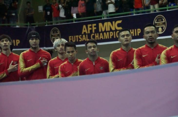 Timnas futsal Indonesia bersiap menghadapi Myanmar di ajang AFF Futsal 2018 yang digelar di GOR UNY, Senin (5/11/2018). [Stephanus Aranditio/www.mxkc.sbs]