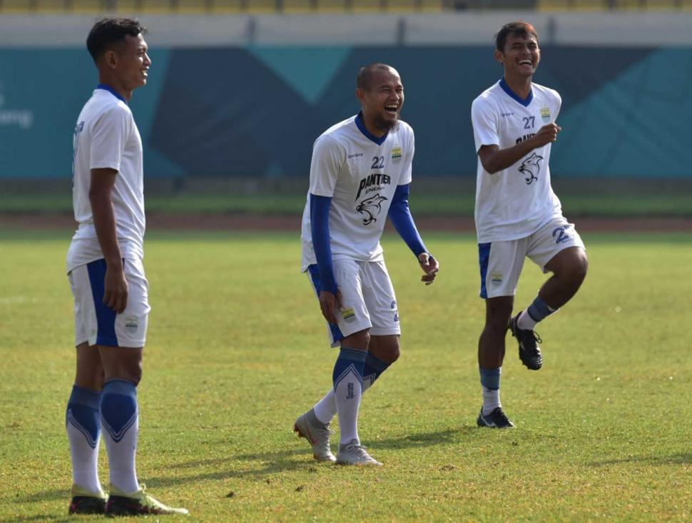 Suasana sesi latihan Persib Bandung pada Selasa (20/11/2018) [Sumber: persib.co.id]