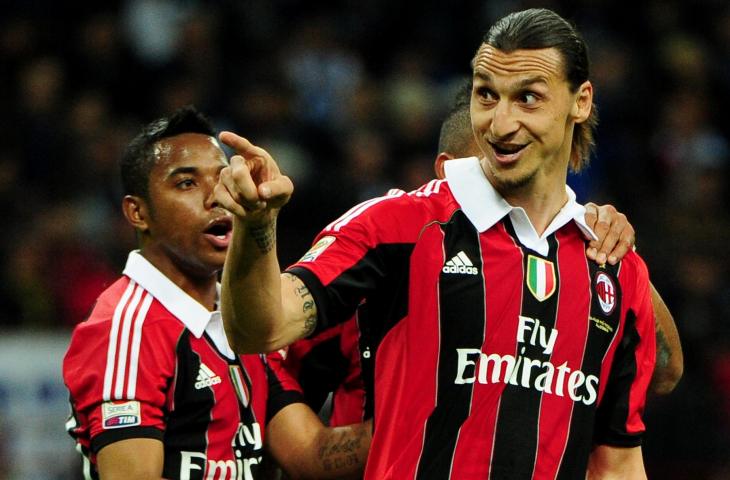 Pemain AC Milan, Zlatan Ibrahimovic saat merayakan gol ke gawang Inter Milan di Stadion San Siro (6/5/2012) (AFP)