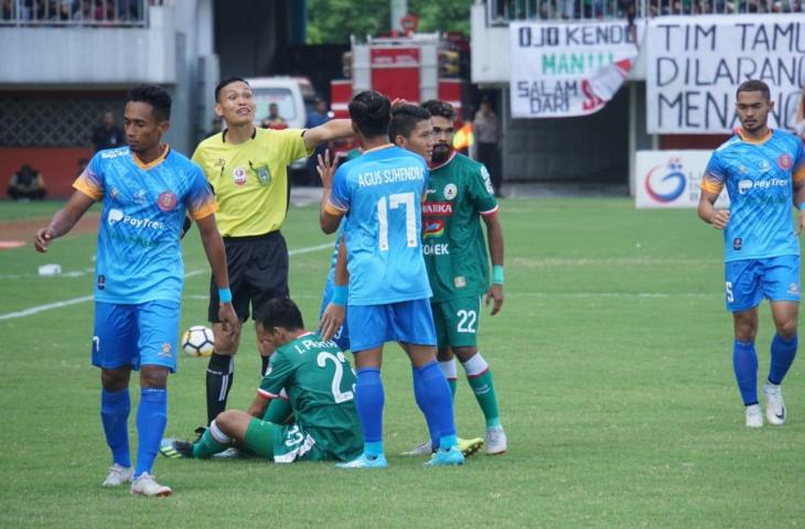 PSS Sleman menjamu Persiraja Banda Aceh dalam laga terakhir Grup B babak delapan besar Liga 2 2018 di Stadion Maguwoharjo, Rabu (21/11/2018). [Stephanus Aranditio/www.mxkc.sbs]