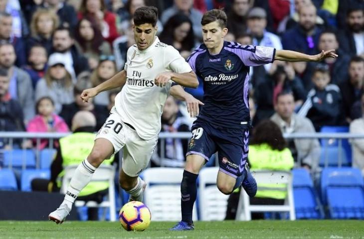 Gelandang Real Madrid, Marco Asensio saat berhadapan dengan Real Valladolid pada 3 November 2018 (Javier Soriano/AFP)