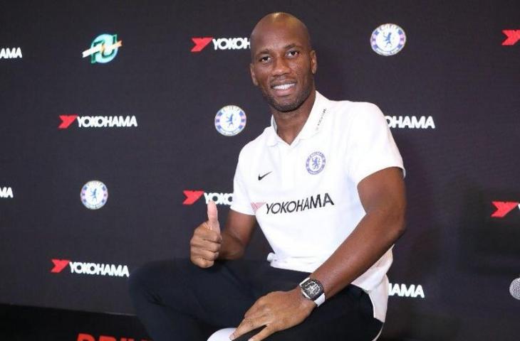 Didier Drogba saat menyapa penggemar Chelsea di Malaysia