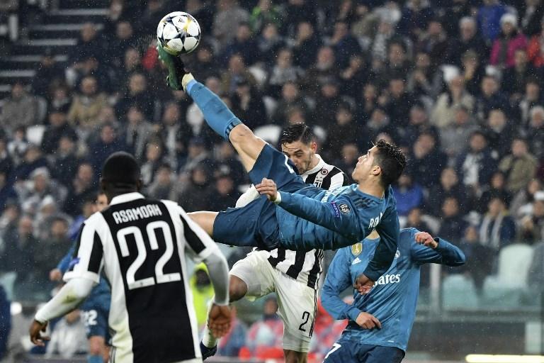 Tendangan salto Cristiano Ronaldo pada laga melawan Juventus di Liga Champions pada 3 April 2018 (Alberto Pizzoli/AFP)