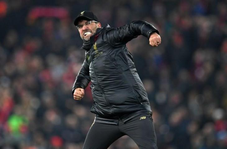 Ekspresi Jurgen Klopp usai anak asuhnya mampu menang atas Crystal Palace. Dalam laga yang dihelat di Anfield itu, Liverpool menang tipis 4-3 atas Crystal Palace, Sabtu (19/1/2019). [PAUL ELLIS / AFP]