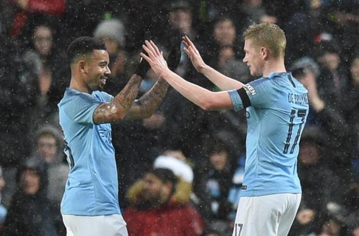 Manchester City kalahkan Burnley 5-0 di babak keempat Piala FA, Sabtu (26/1/2019). [OLI SCARFF / AFP]