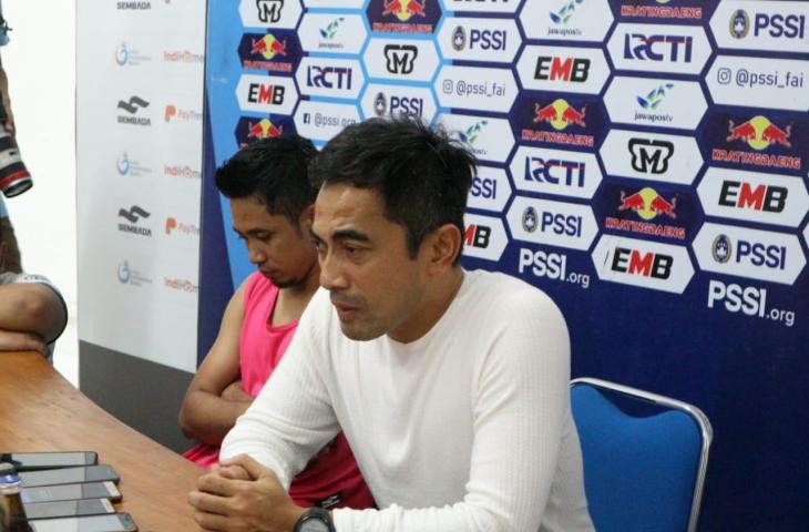 Pelatih PSS Seto Nurdiantoro saat memberikan keterangan seusai laga PSS Sleman kontra Barito Putra di leg kedua babak 32 besar Piala Indonesia, Kamis (31/1/2019). [Andiarsa Nata/www.mxkc.sbs]