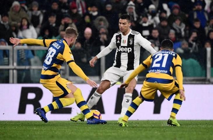 Cristiano Ronaldo saat melawan Parma di Serie A pada 2 Februari 2019 (Marco Bertorello/AFP)