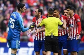 Dilempari Tikus pada Laga Derby Madrid, Ini Reaksi Courtois