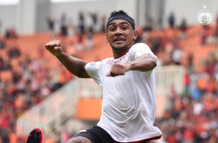 Aksi Bruno Matos saat mencetak gol ke gawang TIRA-Persikabo pada leg pertama babak 16 besar Piala Indonesia di Stadion Pakansari, Cibinong, Minggu (17/2/2019) sore. (Twitter/@Persija_Jkt)