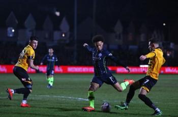 Tendangan Keras Leroy Sane Buat Hidung Kiper Newport County Berdarah