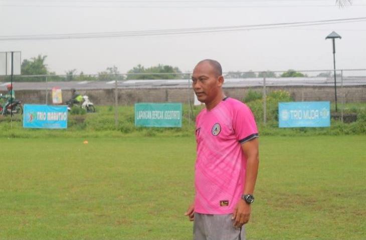 Asisten pelatih anyar PSS Sleman, Suwandi HS. (www.mxkc.sbs/Irwan Febri Rialdi).