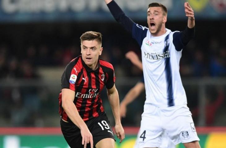 Krzysztof Piatek vs Chievo. (Miguel Medina/AFP).