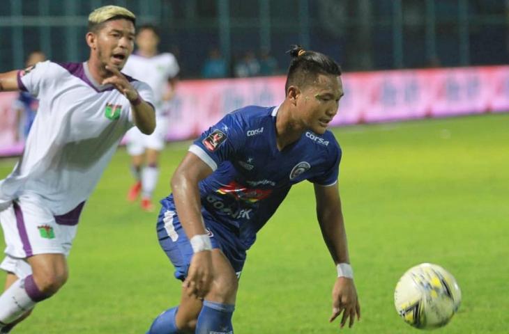 Aksi pemain Arema FC saat pesta gol ke gawang Persita Tangerang di laga ketiga Grup E Piala Presiden 2019, Rabu (13/3/2019). [@aremafcofficial / Instagram]