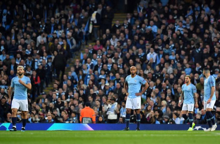 Ekspresi para pemain Manchester City usai tersingkir dari Liga Champions. Mereka kalah agregat dari Tottenham Hotspur setelah di leg kedua, Spurs unggul gol tandang, Kamis (18/4/2019). [Anthony Devlin / AFP]