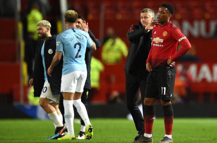 Manajer Manchester United, Ole Gunnar Solskjaer, usai menerima kekalahan dari Manchester City. (Oli Scarff/AFP)