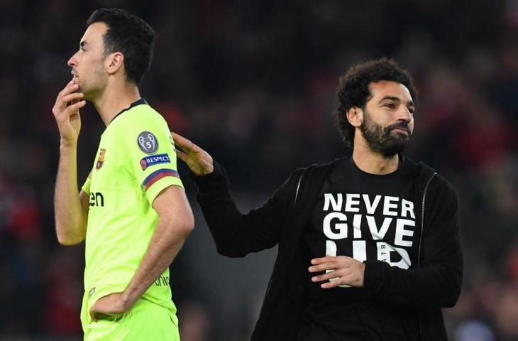 Gelandang Barcelona, Sergio Busquets, usai kalah dari Liverpool. (Paul Ellis/AFP)