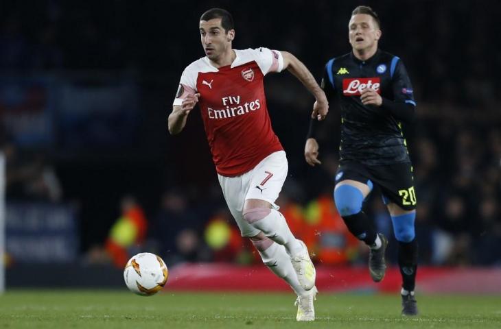 Pemain Arsenal, Henrikh Mkhitaryan terancam tak perkuat tim saat final Liga Europa 2018/2019. [IAN KINGTON / IKIMAGES / AFP]