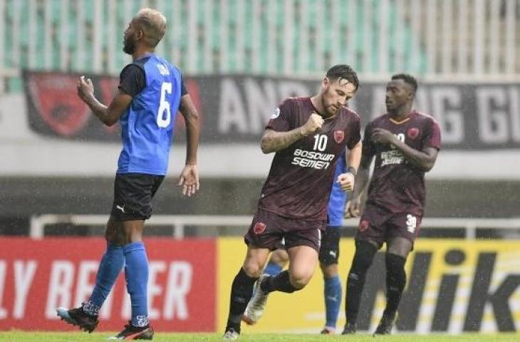 Selebrasi pemain PSM Makassar, Marc Anthony Klok usai mencetak gol ke gawang Home United pada pertandingan kualifikasi Grup H Piala AFC 2019. (Dok. Isitimewa)