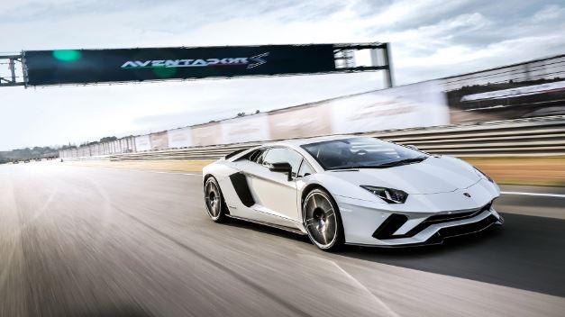 Lamborghini Aventador. (lamborghini.com)