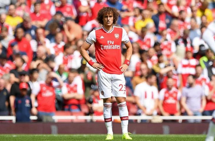 David Luiz tampil bersama Arsenal saat menghadapi Burnley. [DANIEL LEAL-OLIVAS / AFP]