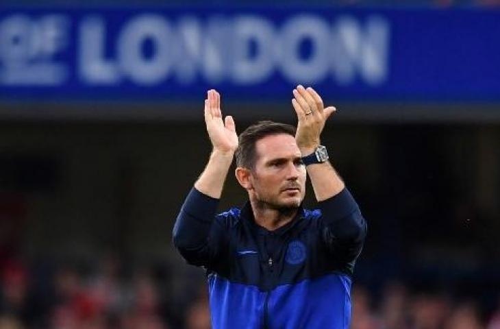 Frank Lampard saat membawa Chelsea dipecundangi Liverpool 1-2 di Stamford Bridge. (BEN STANSALL / AFP)