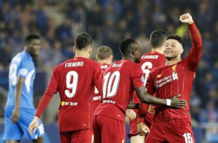 Alex Oxlade-Chamberlain sukses mencetak dua gol saat Liverpool melumat Genk 4-1. (FRANÇOIS WALSCHAERTS / AFP)