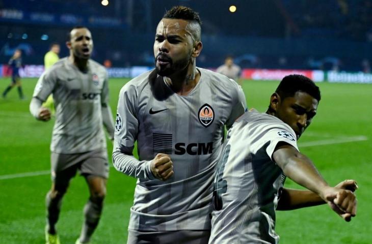 Pemain Shakhtar Donetsk, Tiason melakukan selebrasi usai cetak gol di Liga Champions saat menghadapi GNK Dinamo Zagreb, (6/11/2019). [Shakhtar Donetsk] 