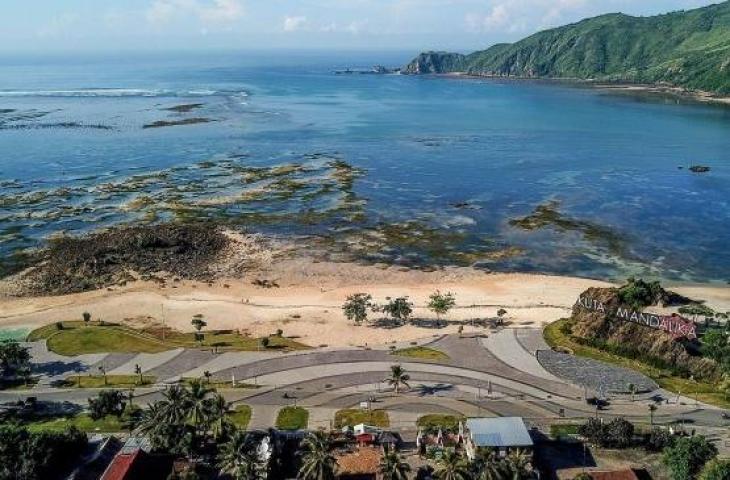 Proyek pengembangan pesisir Mandalika yang diusulkan menjadi lokasi balapan MotoGP di Mandalika, Lombok, Sabtu (23/3).[ARSYAD ALI/AFP]