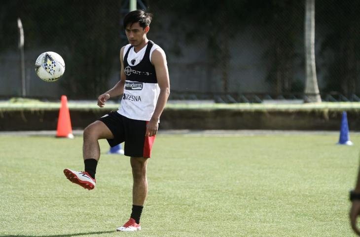 Hanis Sagara Putra nampak sudah mengikuti sesi latihan Bali United. (Dok. Bali United)