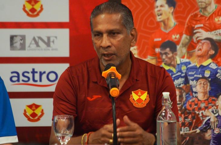 Pelatih Selangor FA, B. Sathianthan. (Twitter/@FASelangorMy).