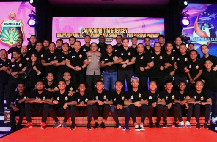 Perkenalan tim dan jersey Bhayangkara FC diselenggarakan di Auditorium Perguruan Tinggi Ilmu Kepolisian (PTIK), Senin (24/2/2020). (Dok. Bhayangkara FC)