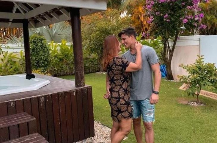 Nadine Goncalves terlihat mesra bersama pacar barunya bernama Tiago Ramos. (Instagram/@nadine.goncalves)