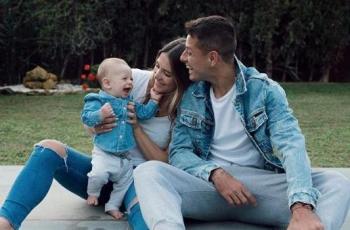 Hamil Anak Kedua, Istri Chicharito Nekat Pamer Foto Bugil di Instagram