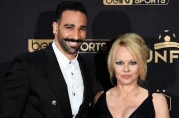 Mantan Adil Rami Rela Telanjang saat Jadi Model Iklan Tas